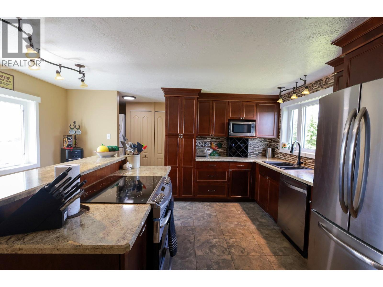 5883 217 Road, Dawson Creek, British Columbia  V1G 0A8 - Photo 27 - 10392757