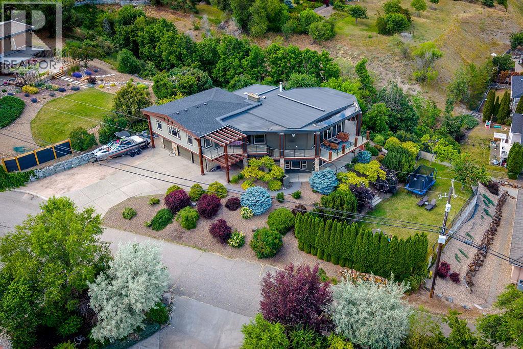 13707 Watson Drive, Coldstream, British Columbia  V1B 1X7 - Photo 1 - 10392570