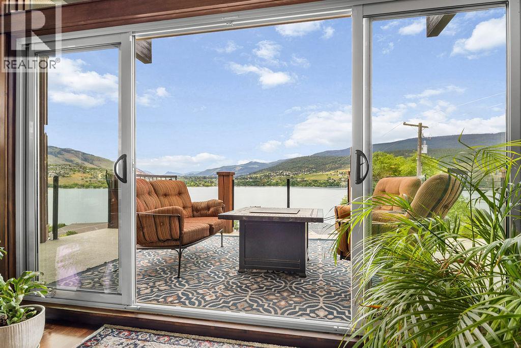 13707 Watson Drive, Coldstream, British Columbia  V1B 1X7 - Photo 3 - 10392570