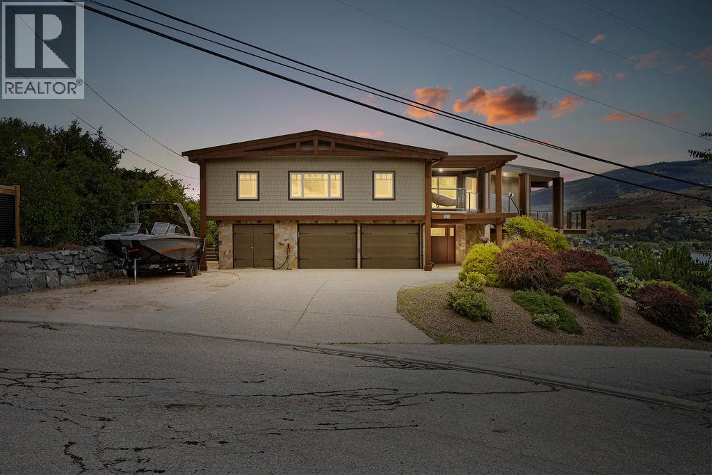 13707 Watson Drive, Coldstream, British Columbia  V1B 1X7 - Photo 4 - 10392570