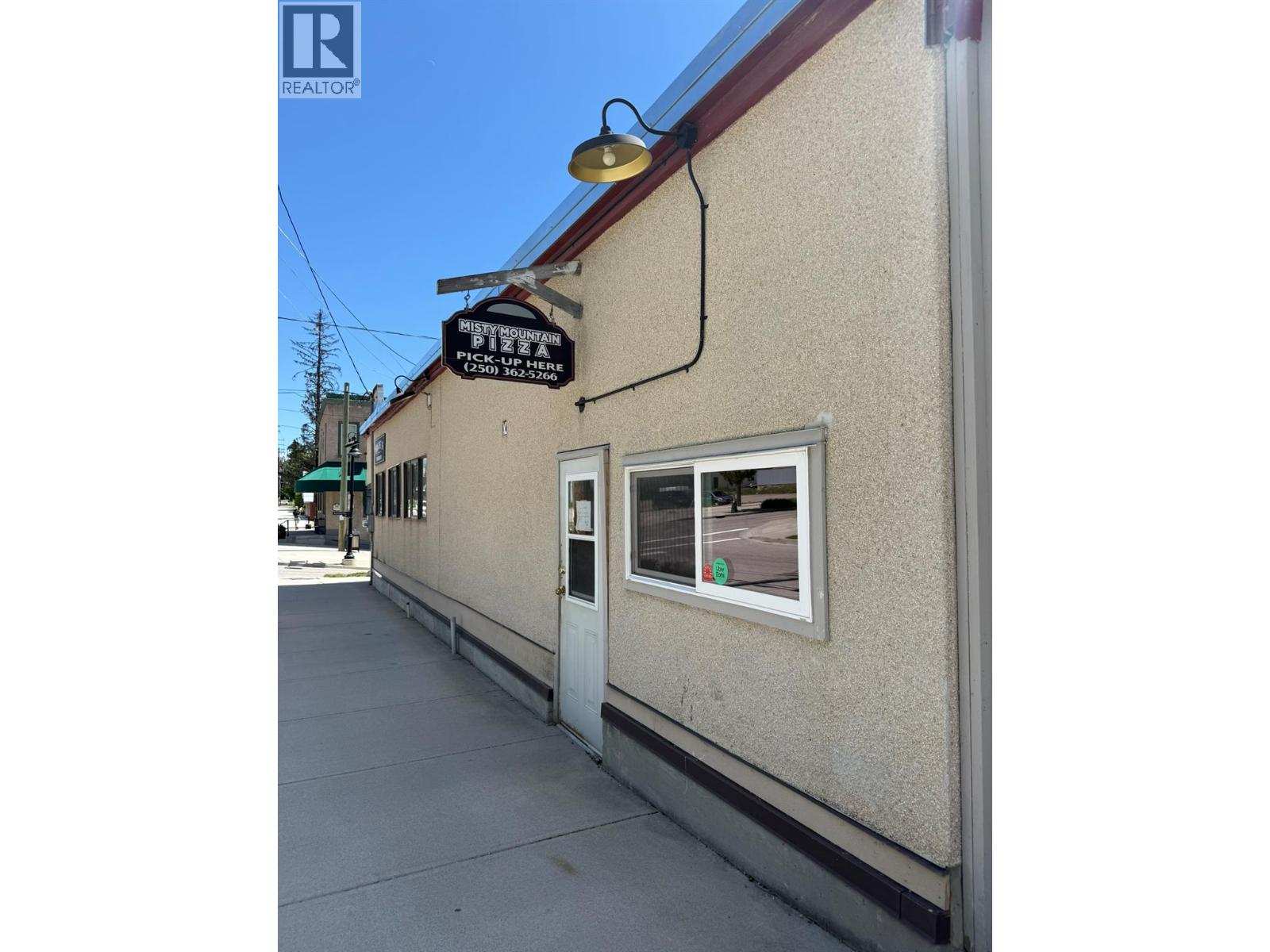 1999 Second Avenue, Rossland, British Columbia  V0G 1Y0 - Photo 10 - 10392665