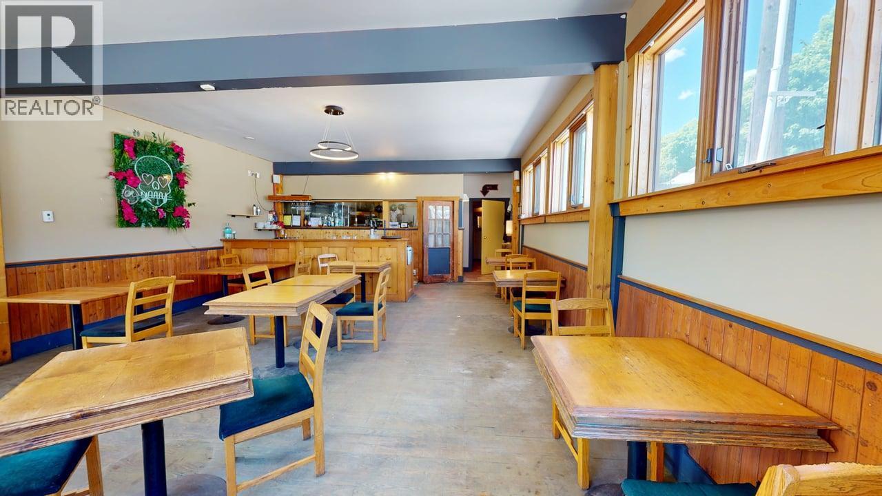 1999 Second Avenue, Rossland, British Columbia  V0G 1Y0 - Photo 13 - 10392665