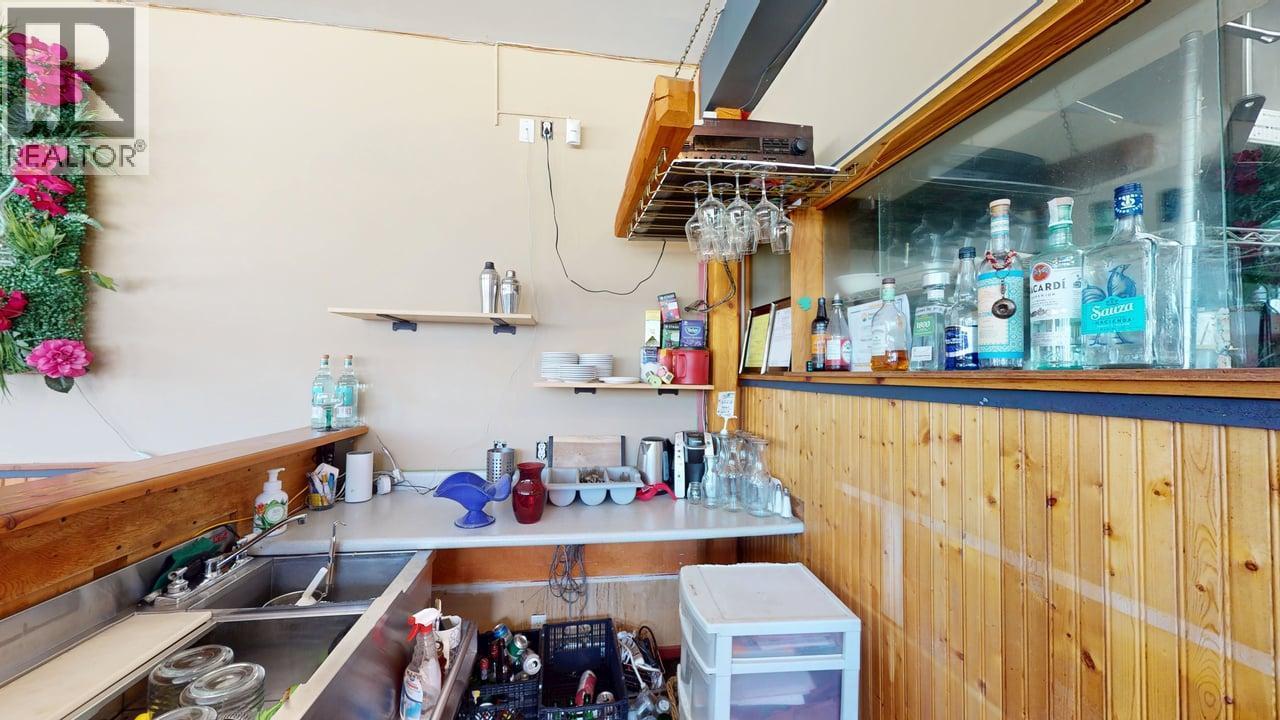 1999 Second Avenue, Rossland, British Columbia  V0G 1Y0 - Photo 18 - 10392665