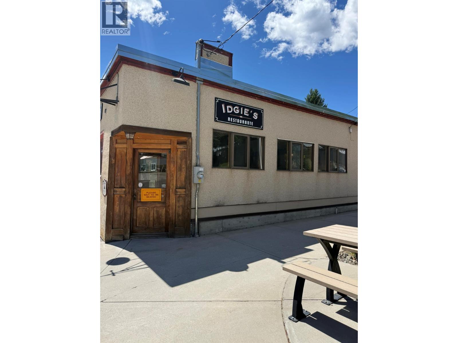 1999 Second Avenue, Rossland, British Columbia  V0G 1Y0 - Photo 2 - 10392665