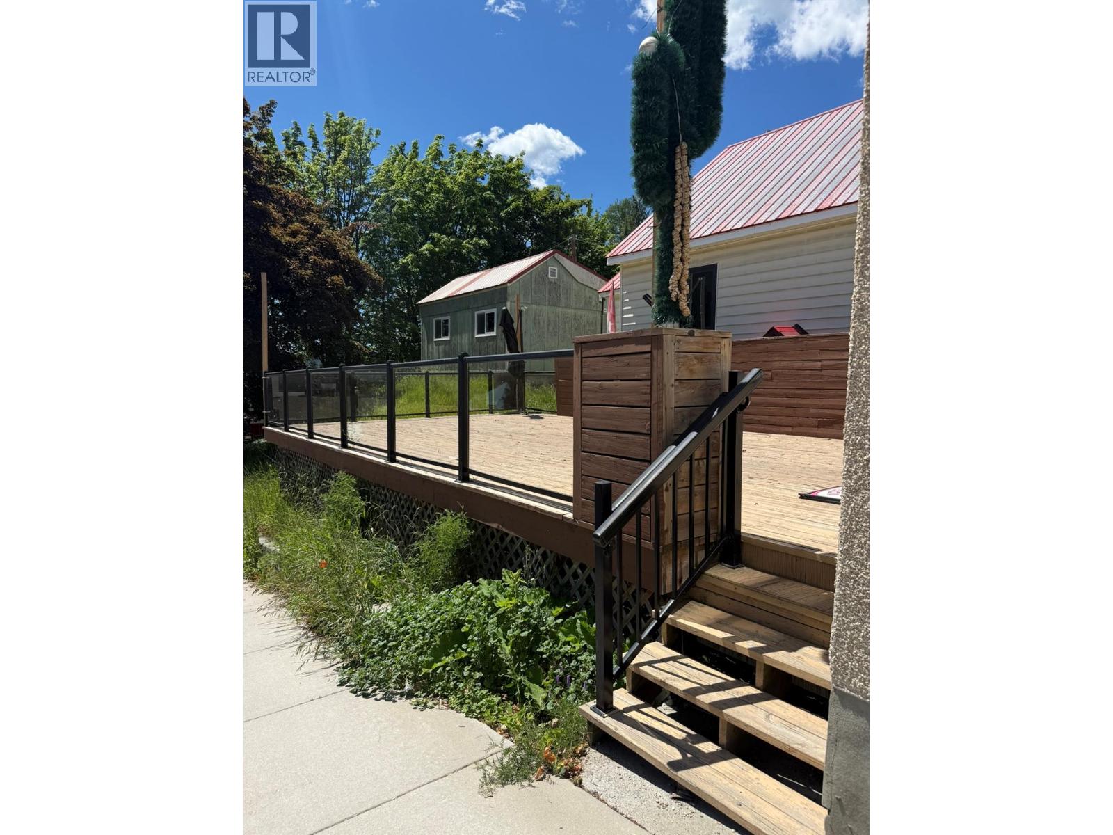 1999 Second Avenue, Rossland, British Columbia  V0G 1Y0 - Photo 23 - 10392665