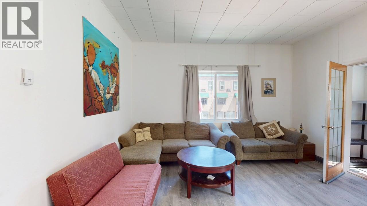 1999 Second Avenue, Rossland, British Columbia  V0G 1Y0 - Photo 27 - 10392665