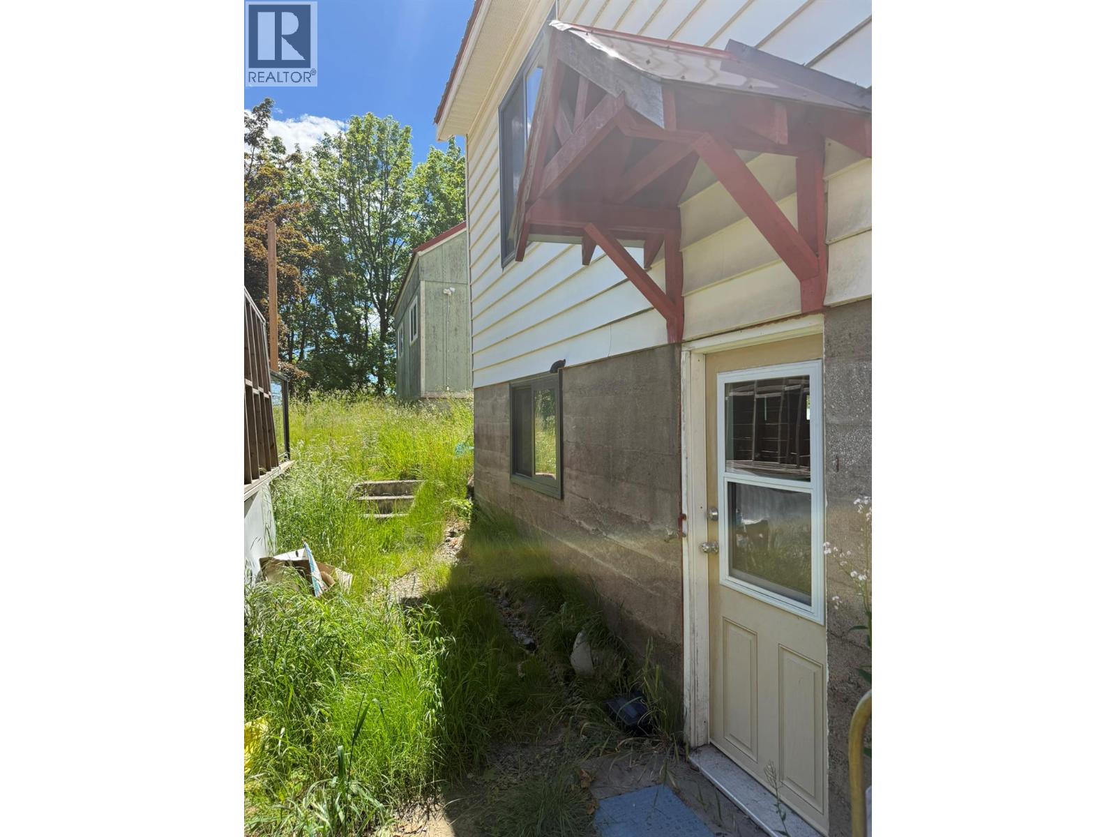 1999 Second Avenue, Rossland, British Columbia  V0G 1Y0 - Photo 42 - 10392665
