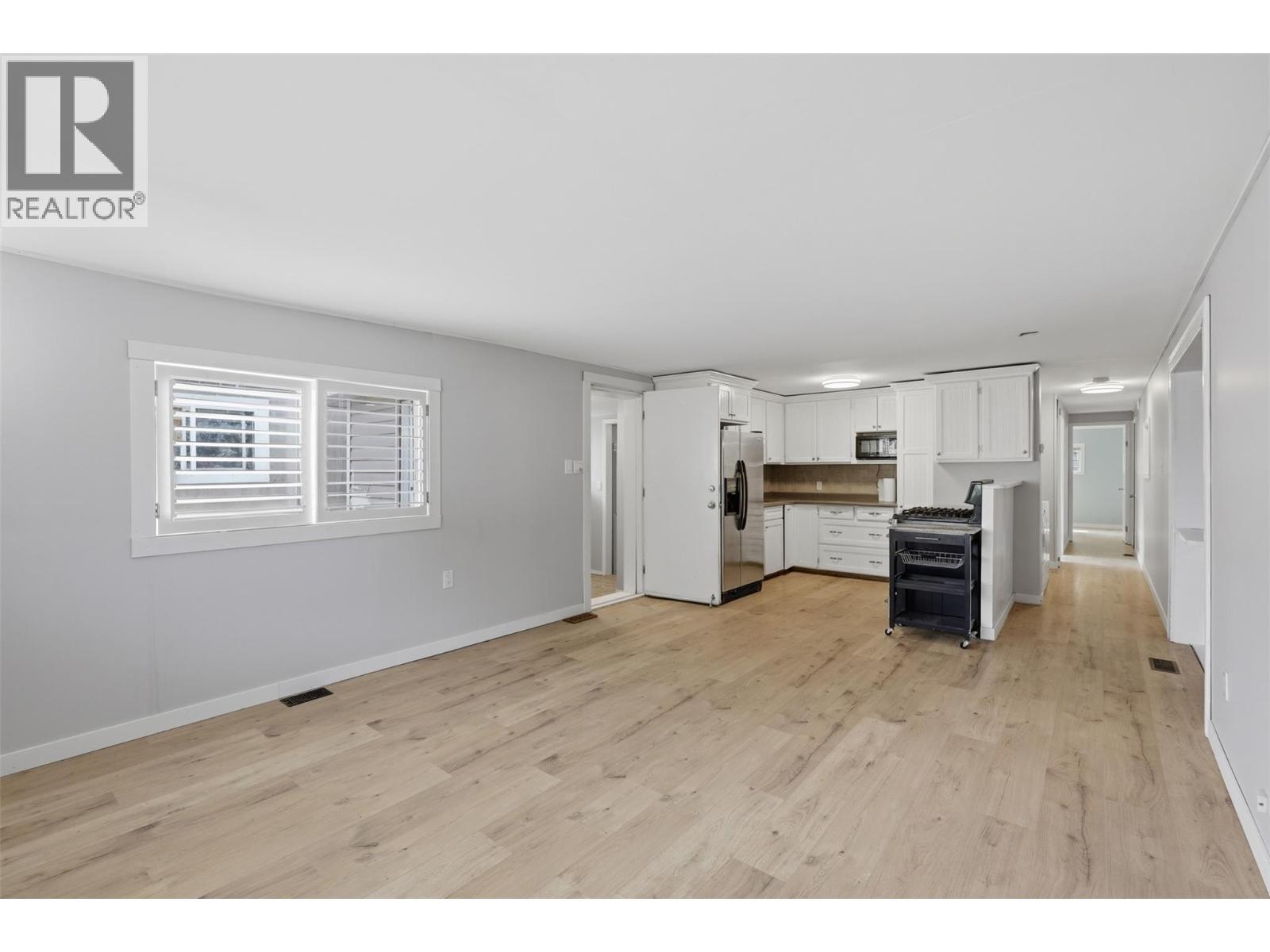 4796 Trans Canada Highway Unit# 5, Kamloops, British Columbia  V1S 2A8 - Photo 6 - 10392535