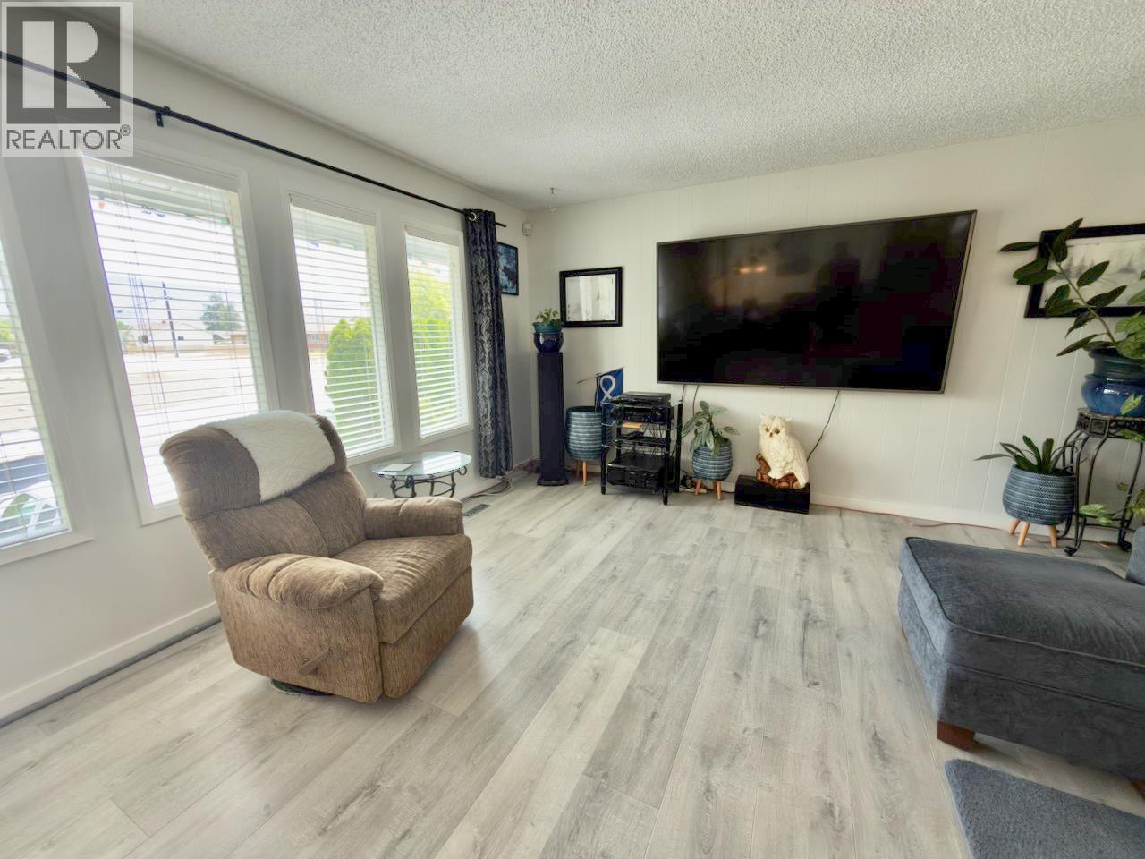 1094 Morningstar Road, Oliver, British Columbia  V0H 1T6 - Photo 12 - 10392781