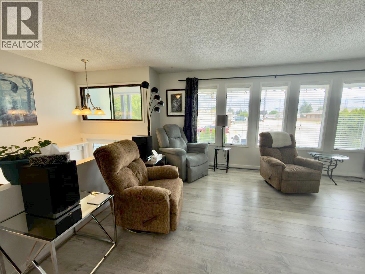 1094 Morningstar Road, Oliver, British Columbia  V0H 1T6 - Photo 14 - 10392781