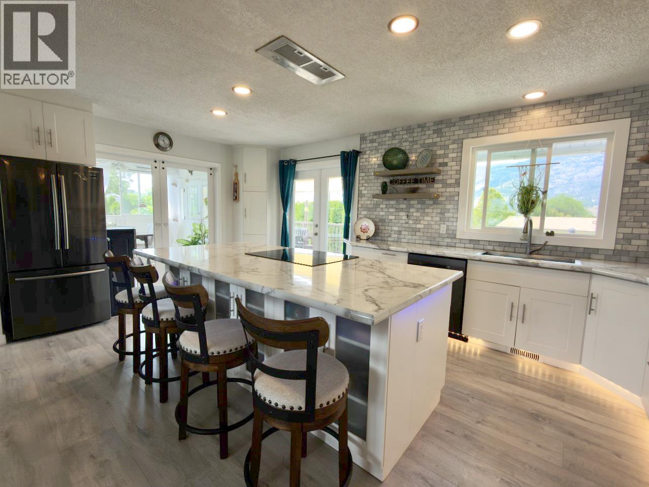 1094 Morningstar Road, Oliver, British Columbia  V0H 1T6 - Photo 5 - 10392781