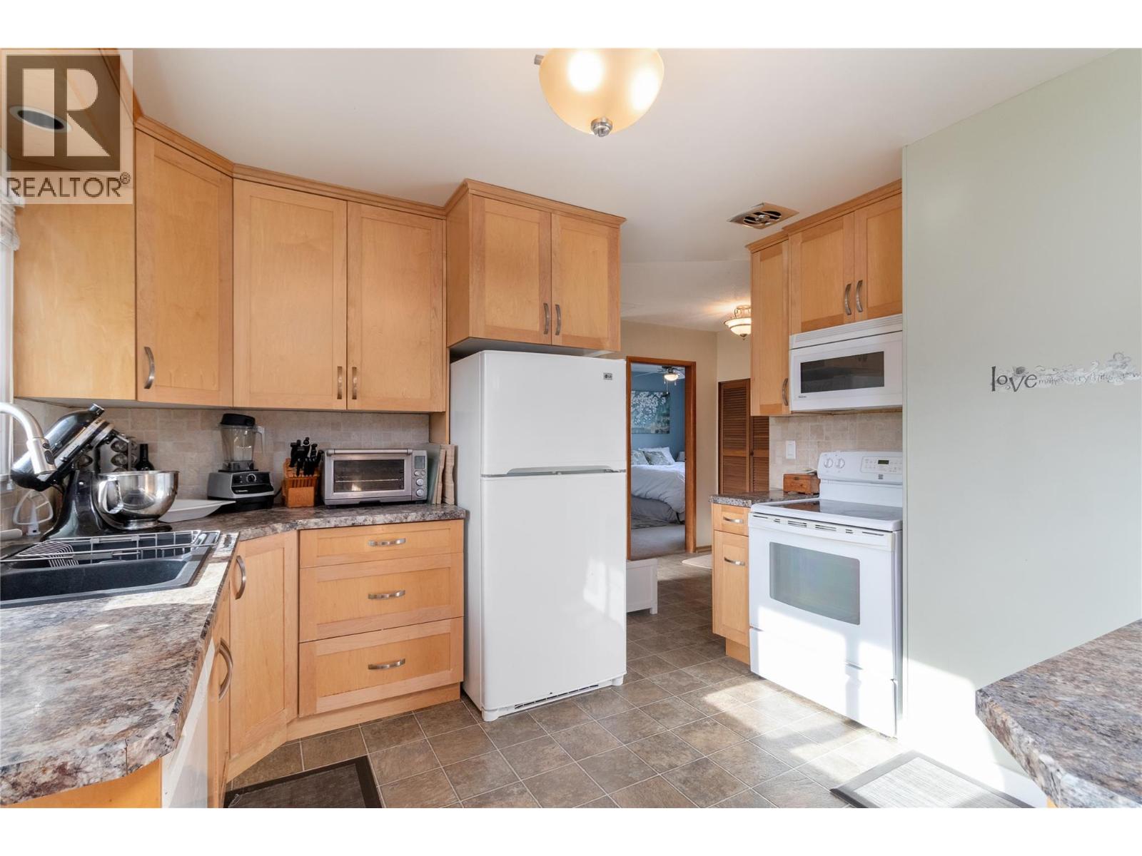 350 Fleming Road, Kelowna, British Columbia  V1X 3Z3 - Photo 17 - 10392547