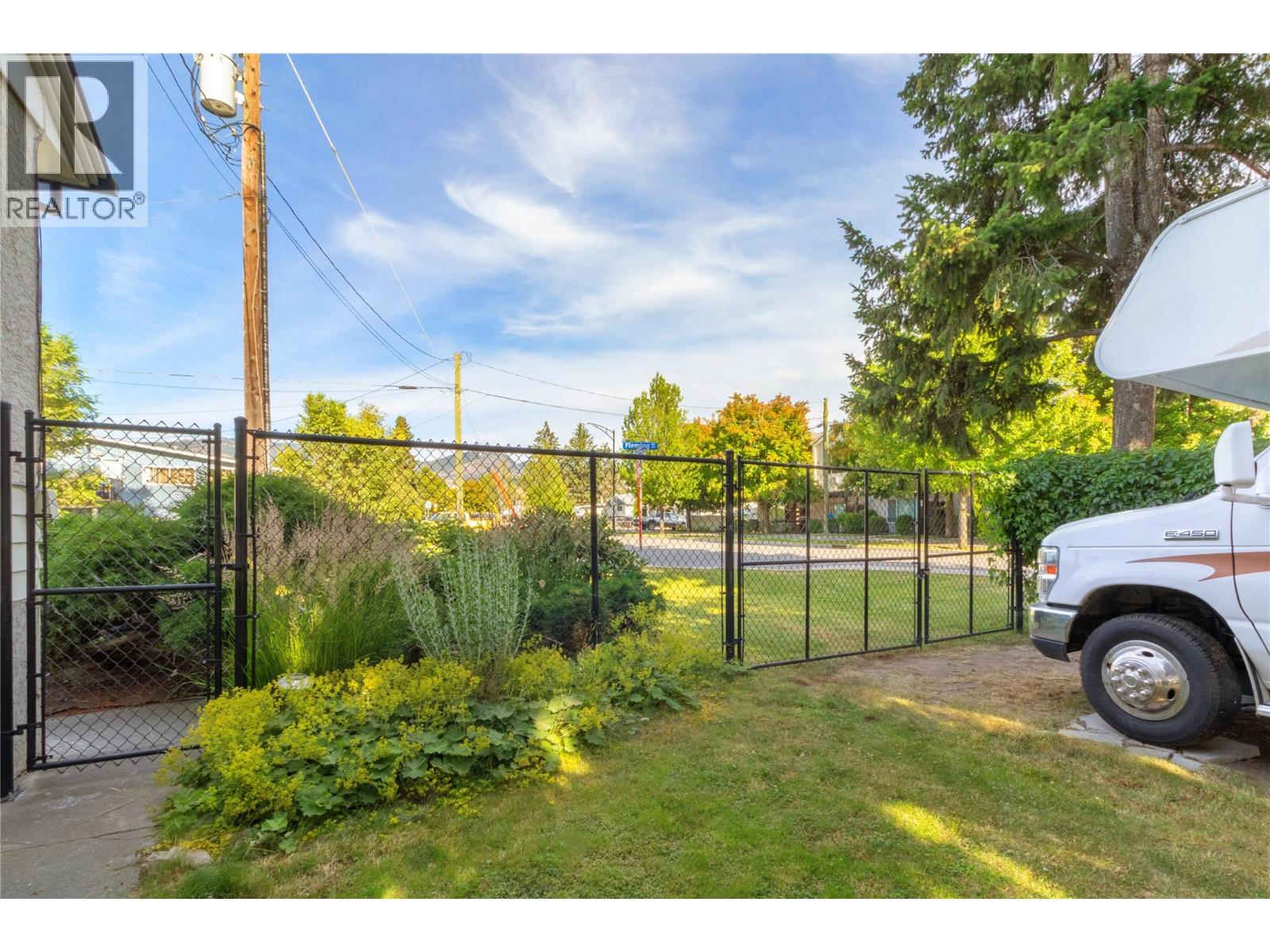 350 Fleming Road, Kelowna, British Columbia  V1X 3Z3 - Photo 42 - 10392547