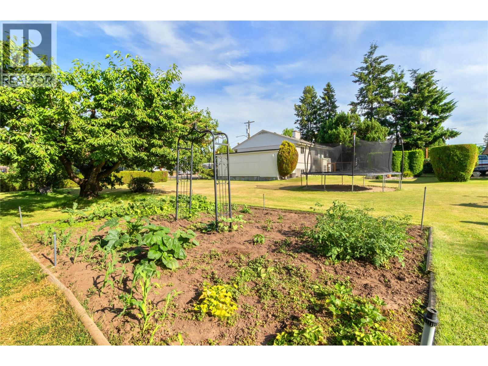 350 Fleming Road, Kelowna, British Columbia  V1X 3Z3 - Photo 48 - 10392547