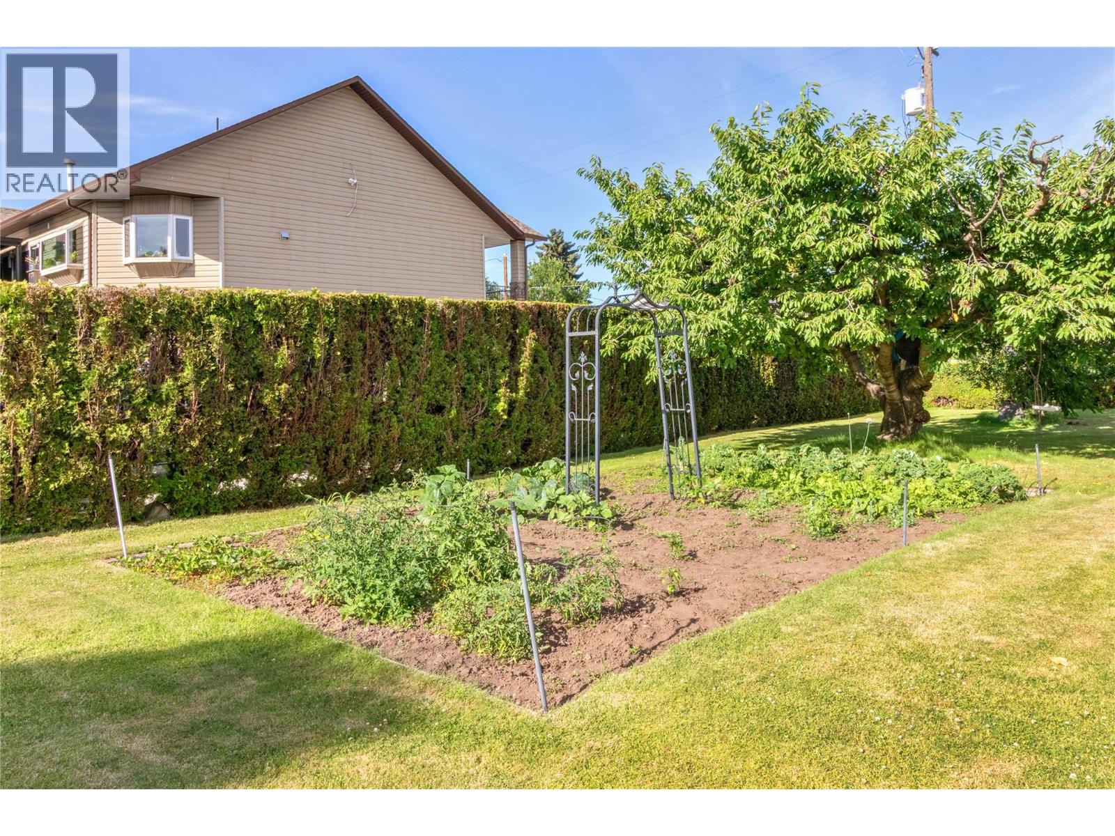 350 Fleming Road, Kelowna, British Columbia  V1X 3Z3 - Photo 55 - 10392547