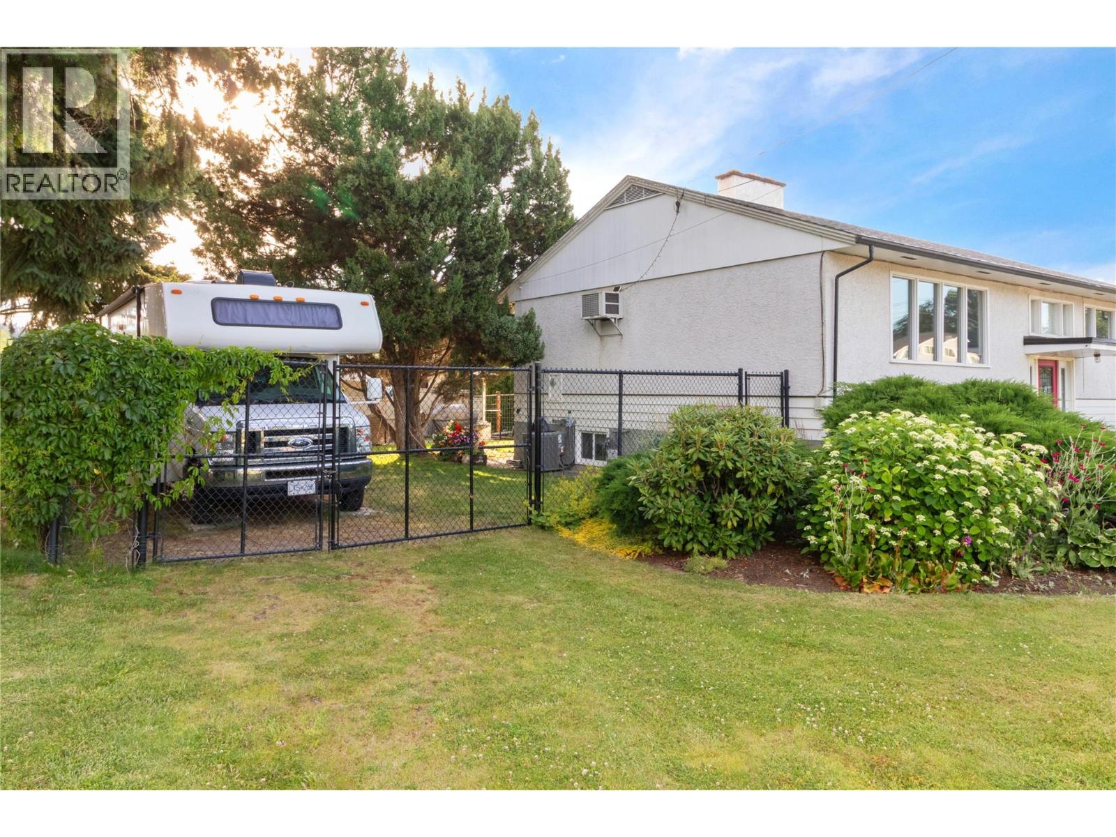 350 Fleming Road, Kelowna, British Columbia  V1X 3Z3 - Photo 6 - 10392547