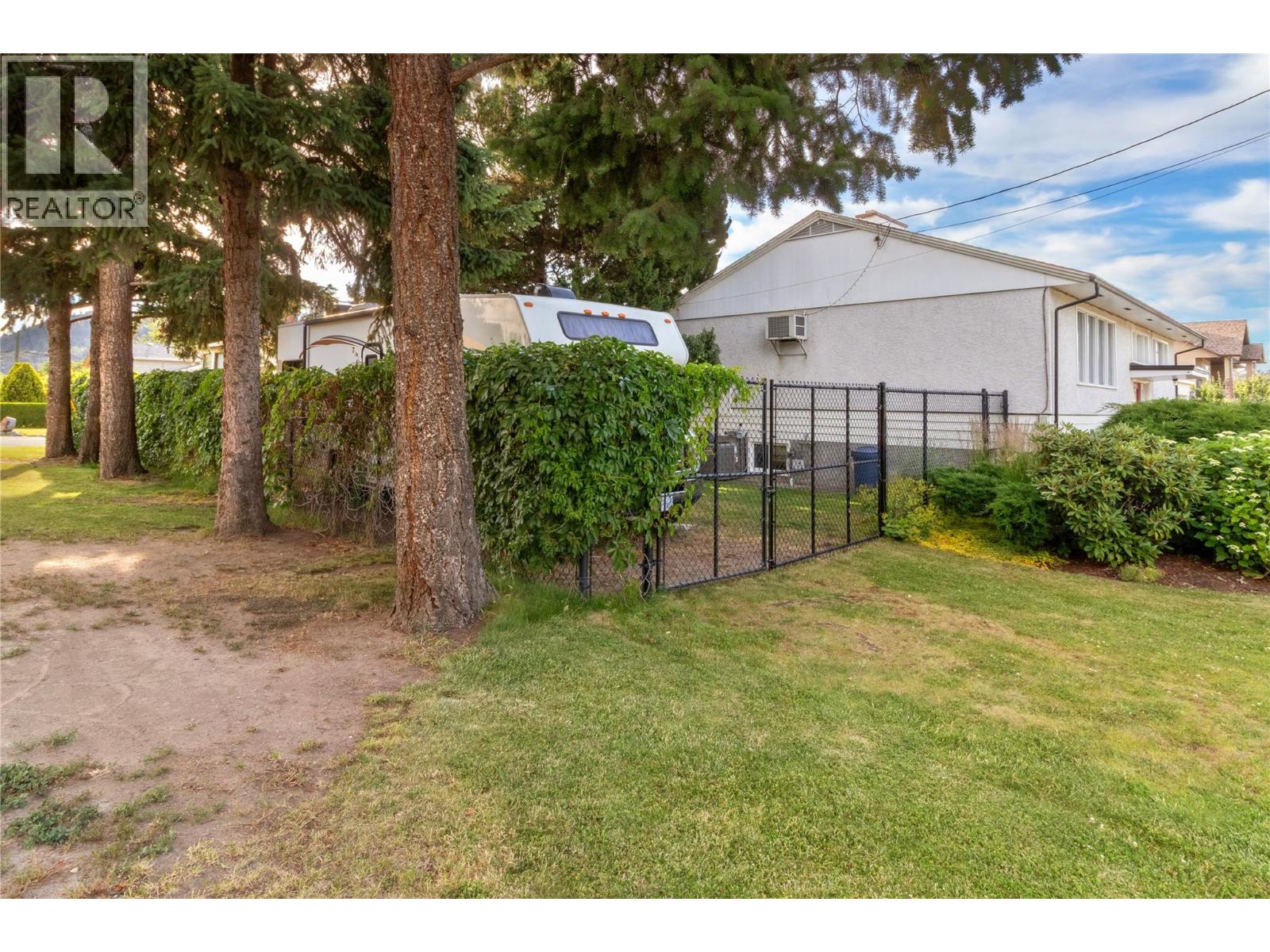 350 Fleming Road, Kelowna, British Columbia  V1X 3Z3 - Photo 7 - 10392547