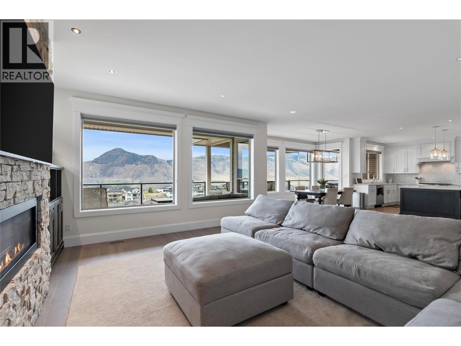2064 Galore Crescent, Kamloops, British Columbia  V2E 0A7 - Photo 10 - 10392731