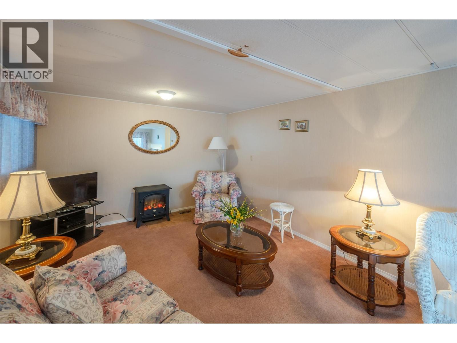 6633 Park Drive Unit# 5, Oliver, British Columbia  V0H 1T4 - Photo 2 - 10392858