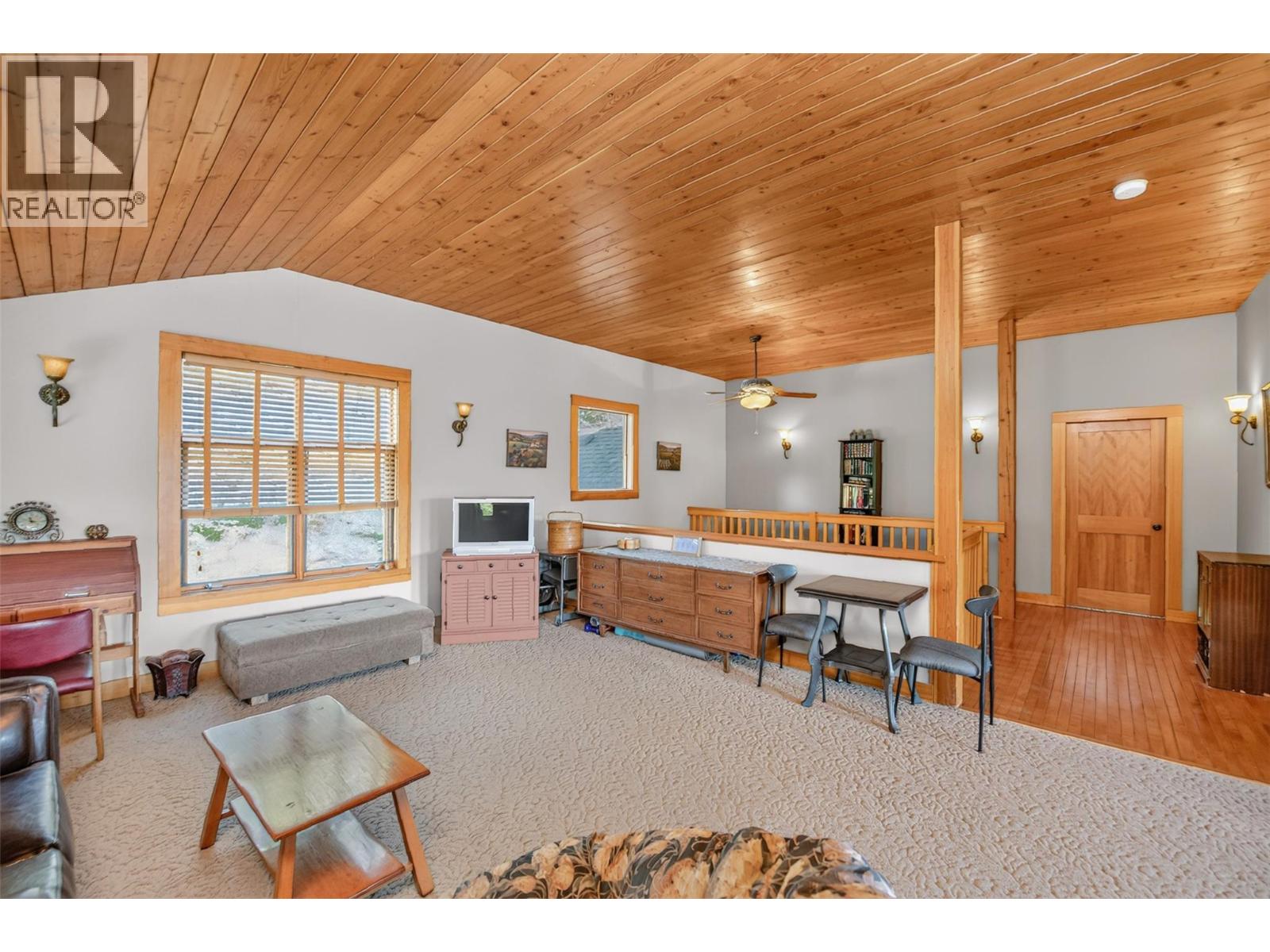 3604 Pleasant Valley Road, Vernon, British Columbia  V1T 4L6 - Photo 38 - 10392795