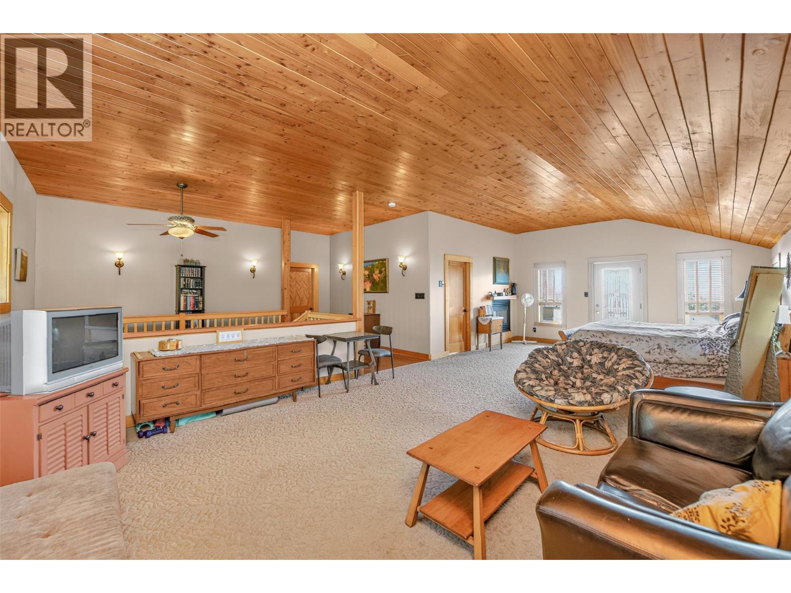 3604 Pleasant Valley Road, Vernon, British Columbia  V1T 4L6 - Photo 39 - 10392795