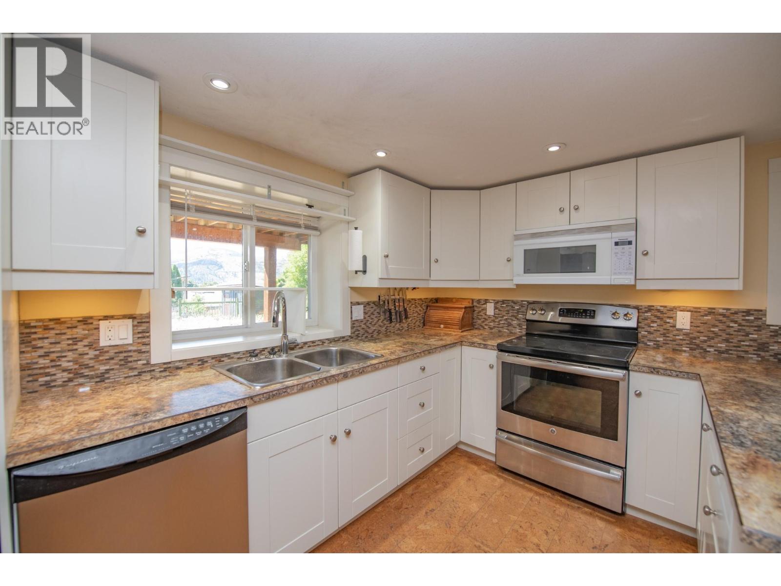 3604 Pleasant Valley Road, Vernon, British Columbia  V1T 4L6 - Photo 65 - 10392795