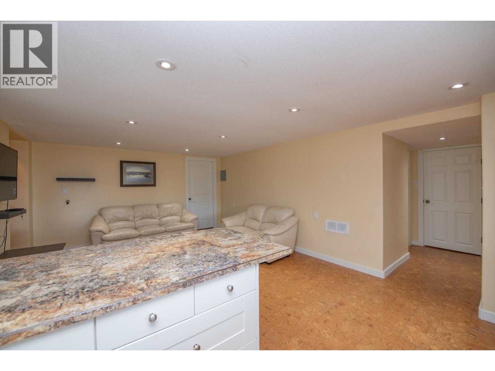 3604 Pleasant Valley Road, Vernon, British Columbia  V1T 4L6 - Photo 69 - 10392795