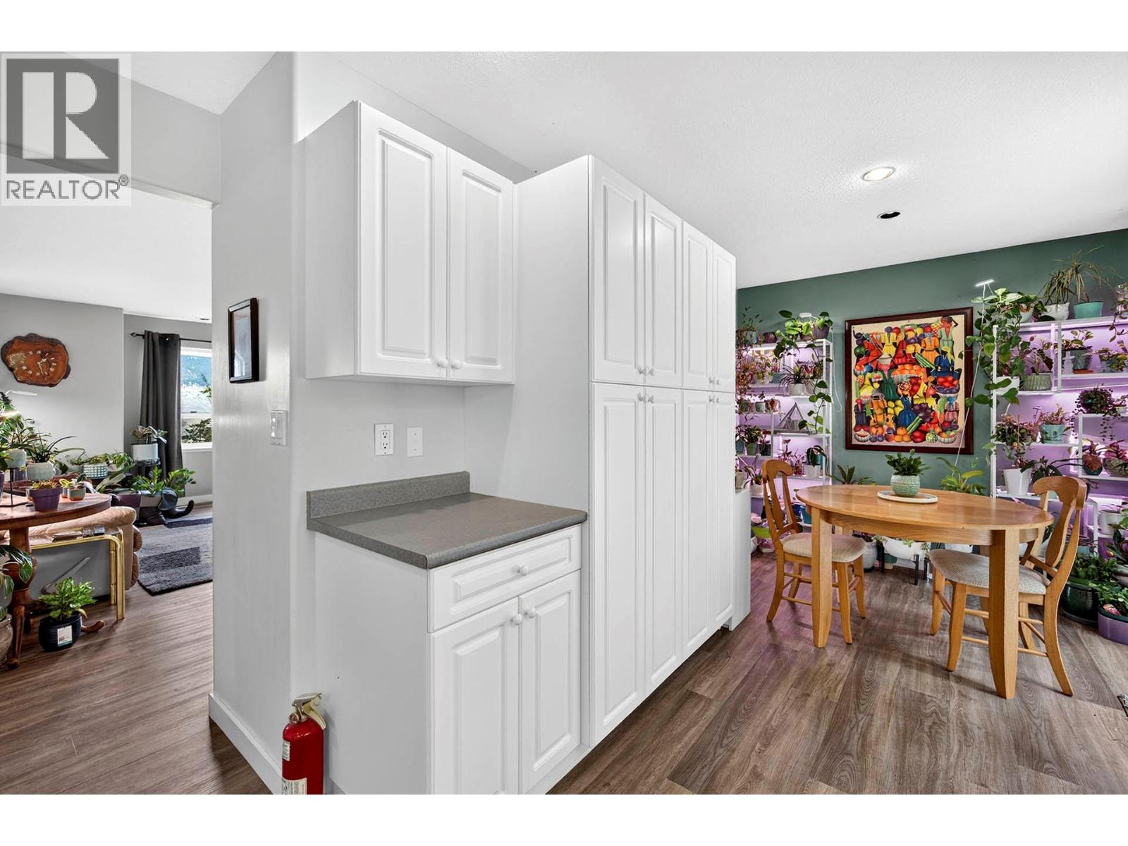 2781 Skeena Drive, Kamloops, British Columbia  V2E 2M9 - Photo 11 - 10392738