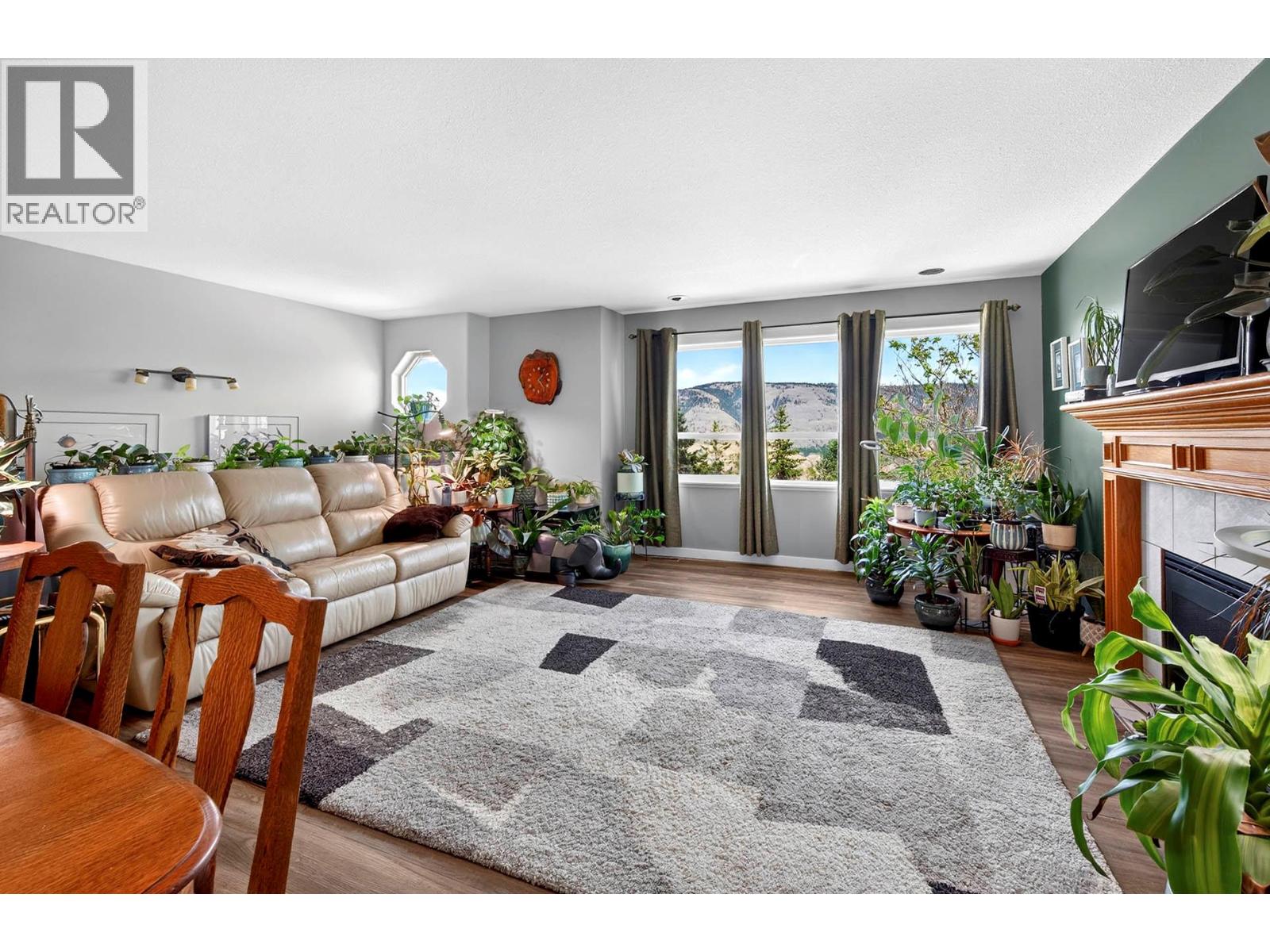 2781 Skeena Drive, Kamloops, British Columbia  V2E 2M9 - Photo 3 - 10392738