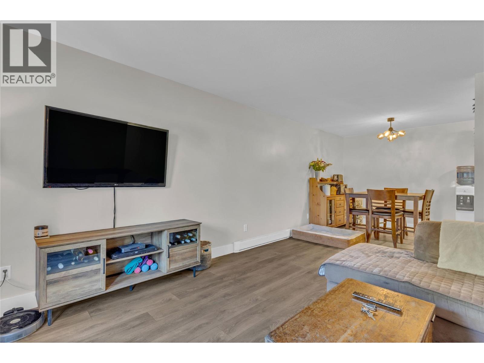 3854 Gordon Drive Unit# 186, Kelowna, British Columbia  V1W 3G5 - Photo 3 - 10392759