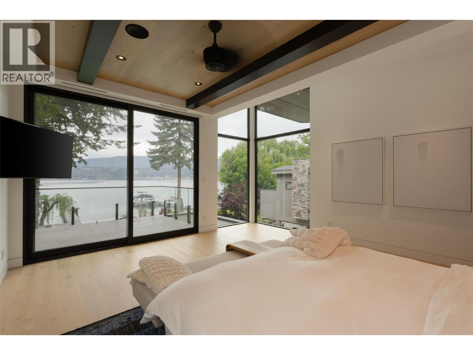 2764 Abbott Street, Kelowna, British Columbia  V1Y 1G4 - Photo 31 - 10389782