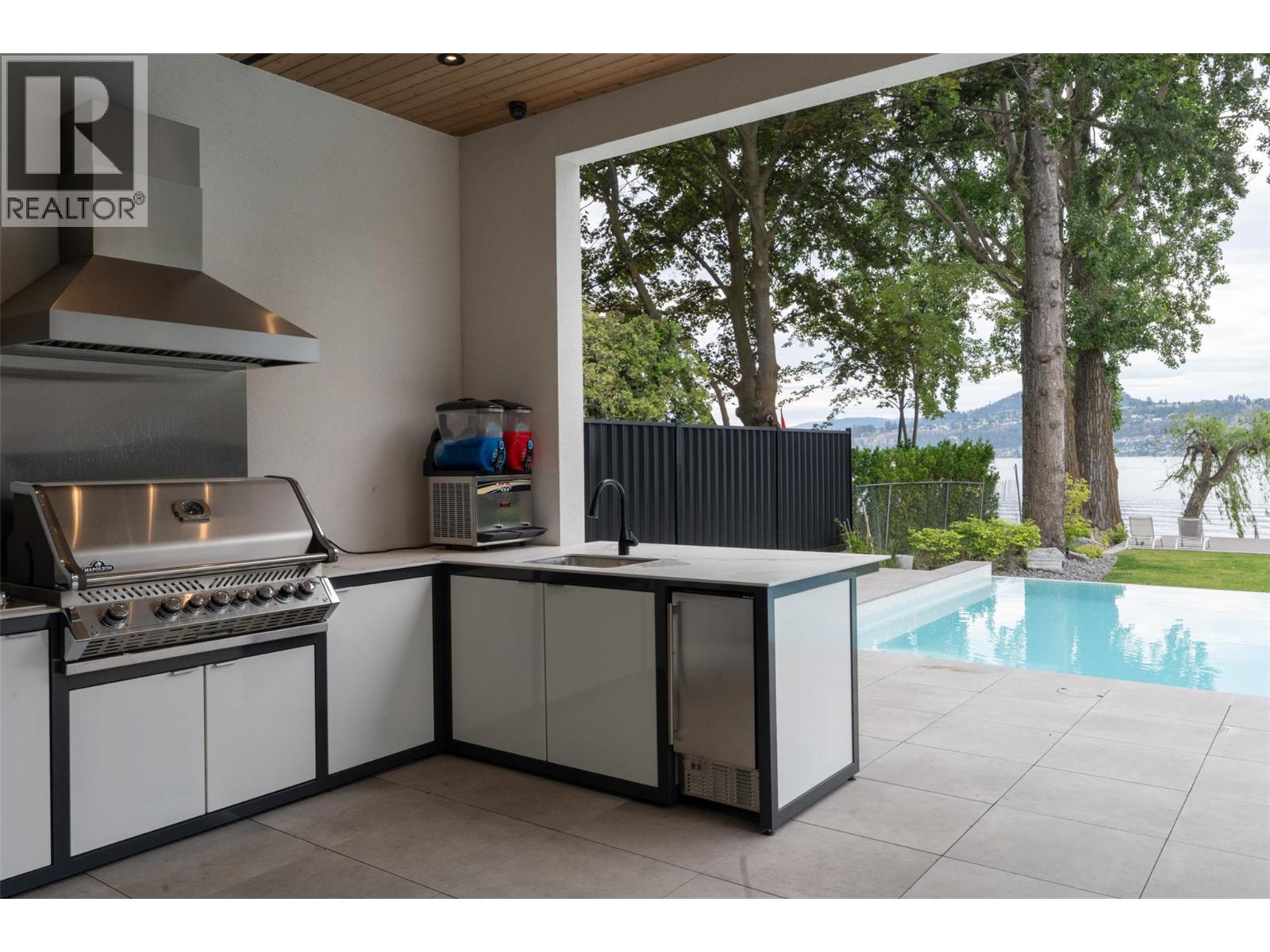 2764 Abbott Street, Kelowna, British Columbia  V1Y 1G4 - Photo 58 - 10389782