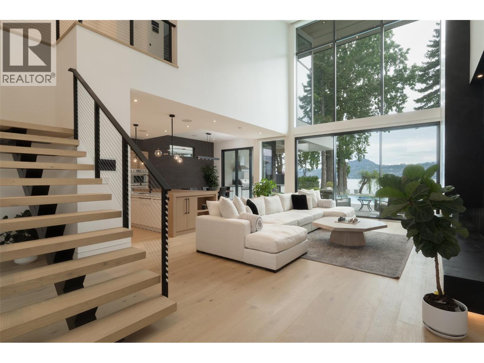 2764 Abbott Street, Kelowna, British Columbia  V1Y 1G4 - Photo 9 - 10389782
