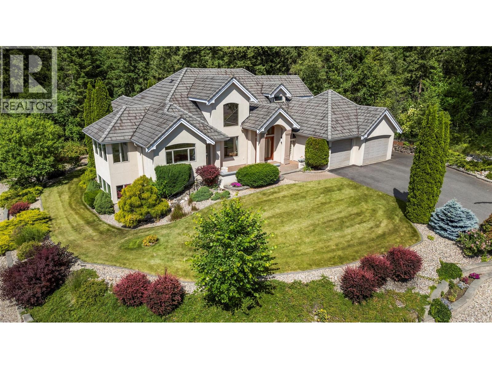 1821 50 Avenue Ne, Salmon Arm, British Columbia  V1E 2X3 - Photo 1 - 10385590
