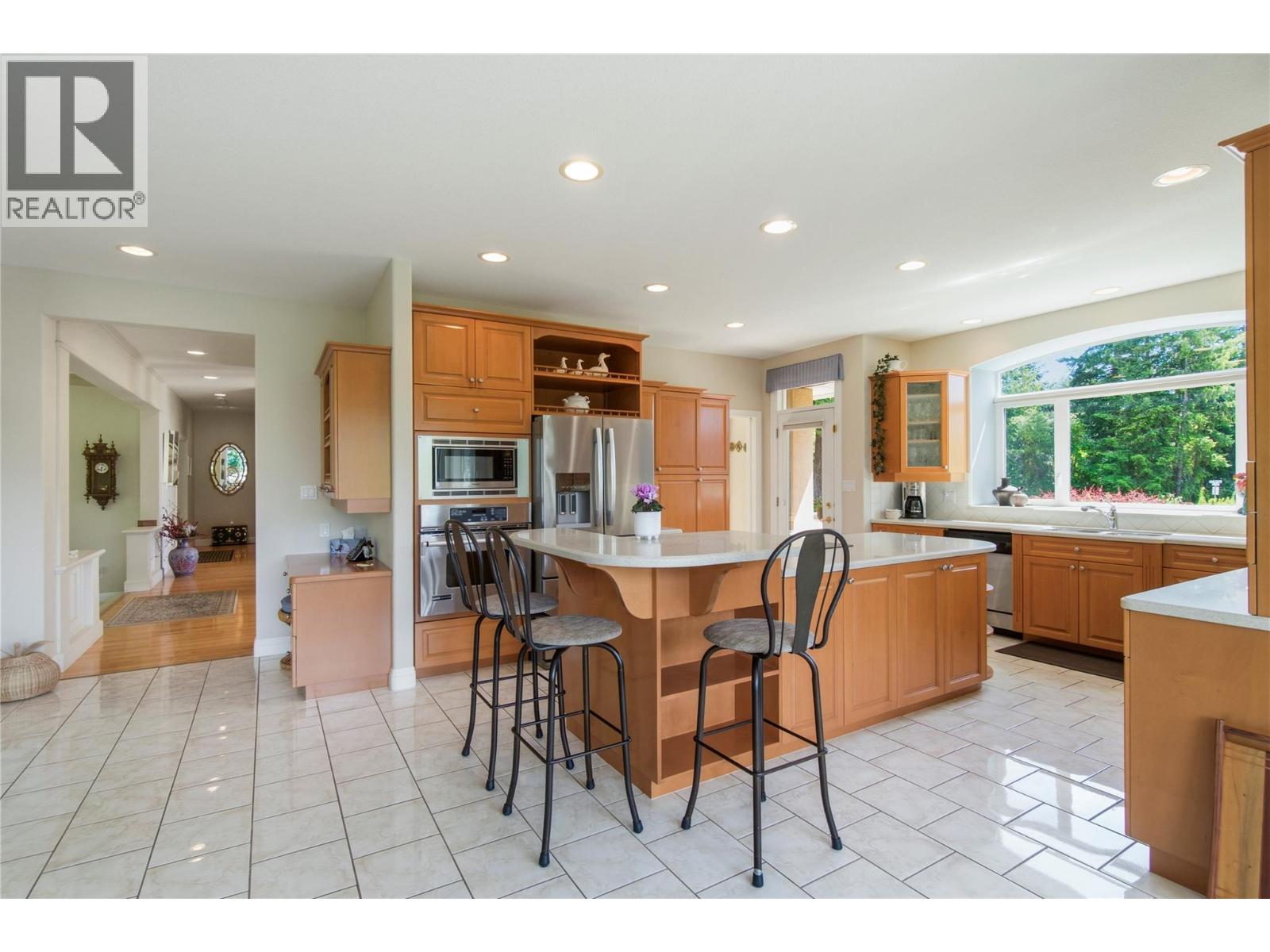 1821 50 Avenue Ne, Salmon Arm, British Columbia  V1E 2X3 - Photo 35 - 10385590