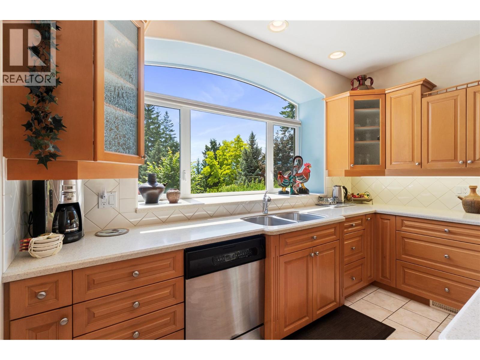 1821 50 Avenue Ne, Salmon Arm, British Columbia  V1E 2X3 - Photo 37 - 10385590