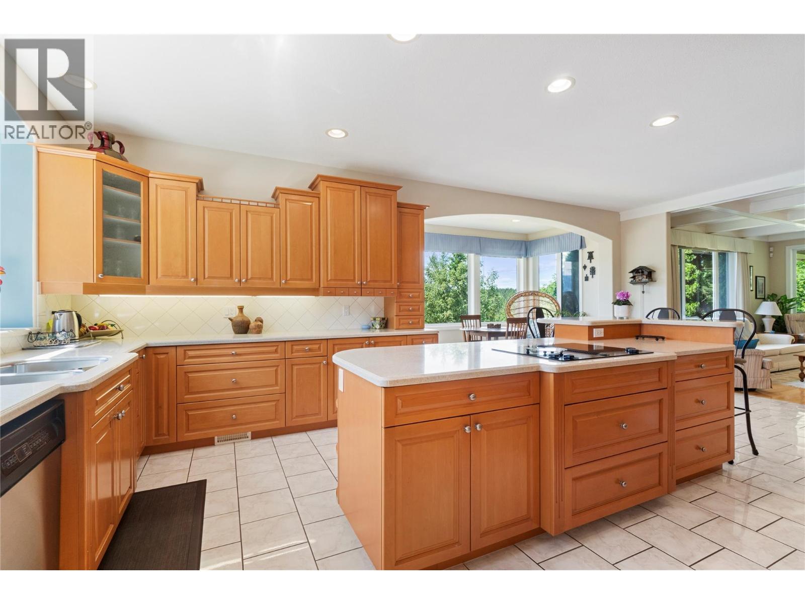 1821 50 Avenue Ne, Salmon Arm, British Columbia  V1E 2X3 - Photo 41 - 10385590