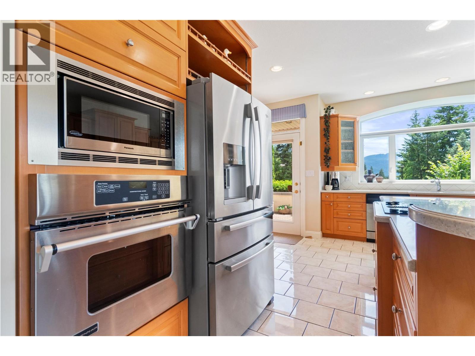 1821 50 Avenue Ne, Salmon Arm, British Columbia  V1E 2X3 - Photo 43 - 10385590