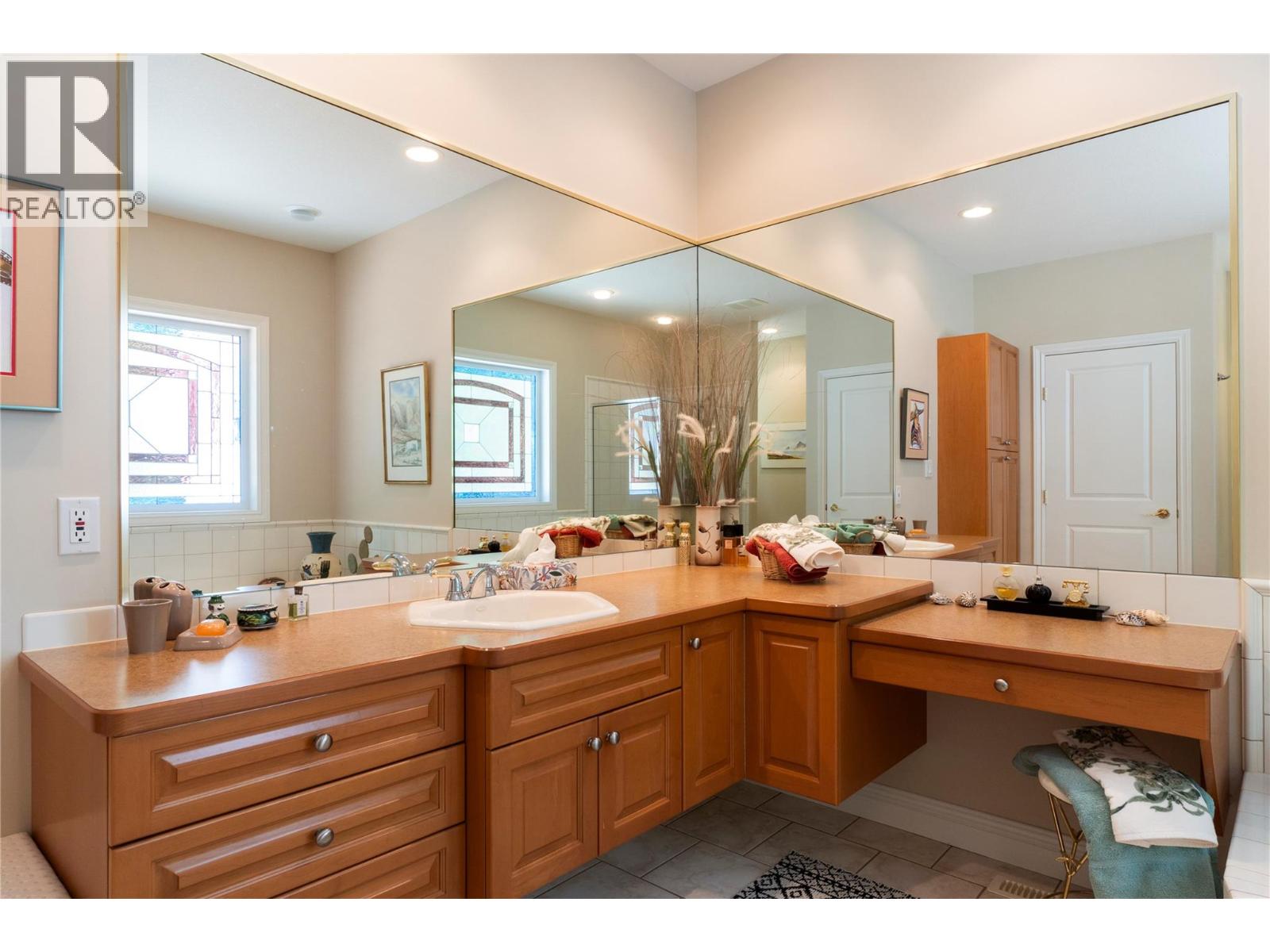 1821 50 Avenue Ne, Salmon Arm, British Columbia  V1E 2X3 - Photo 67 - 10385590