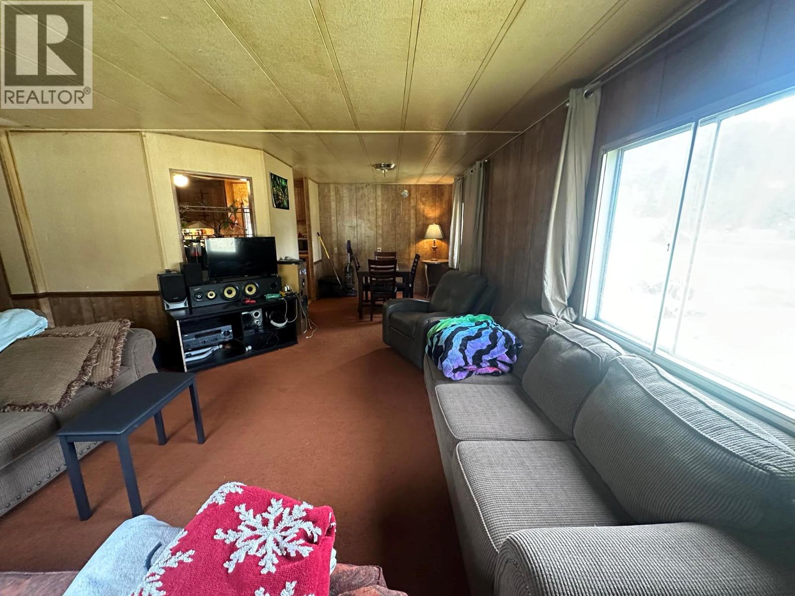 1978 Airport Road, Salmo, British Columbia  V0G 1Z0 - Photo 11 - 10392690