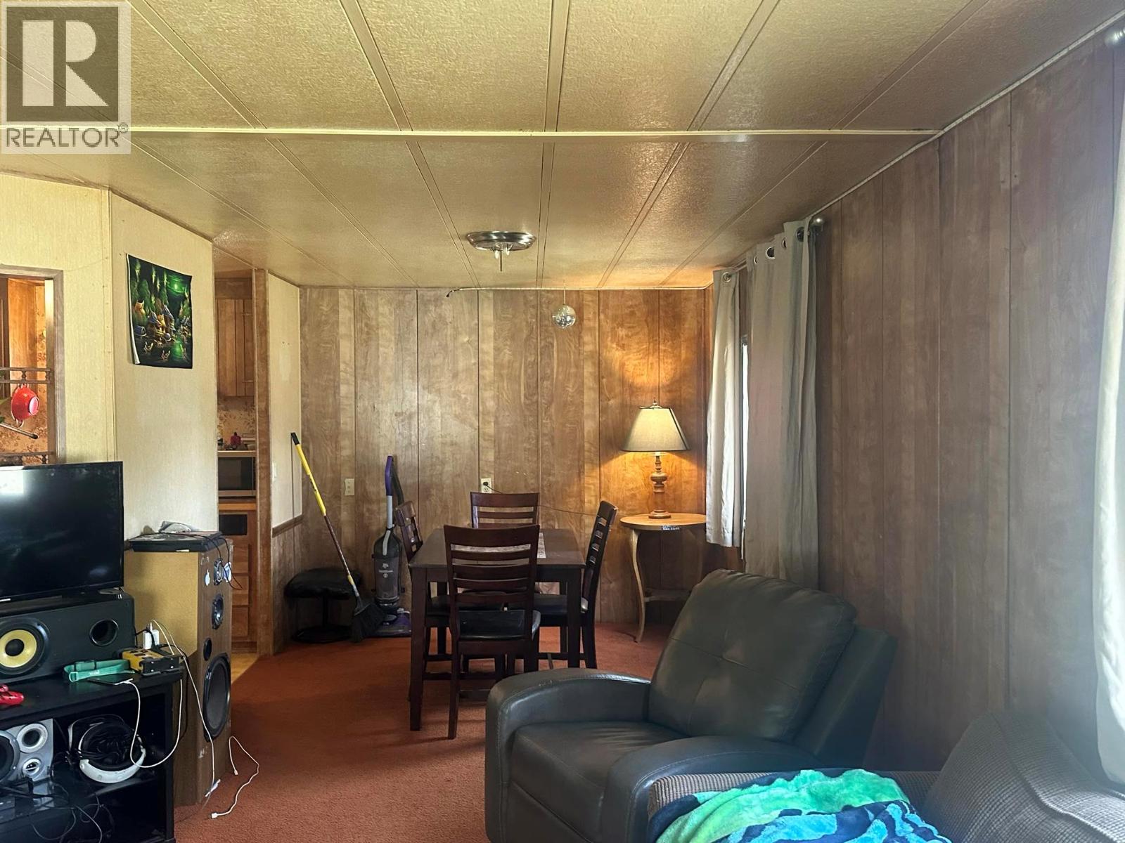 1978 Airport Road, Salmo, British Columbia  V0G 1Z0 - Photo 12 - 10392690