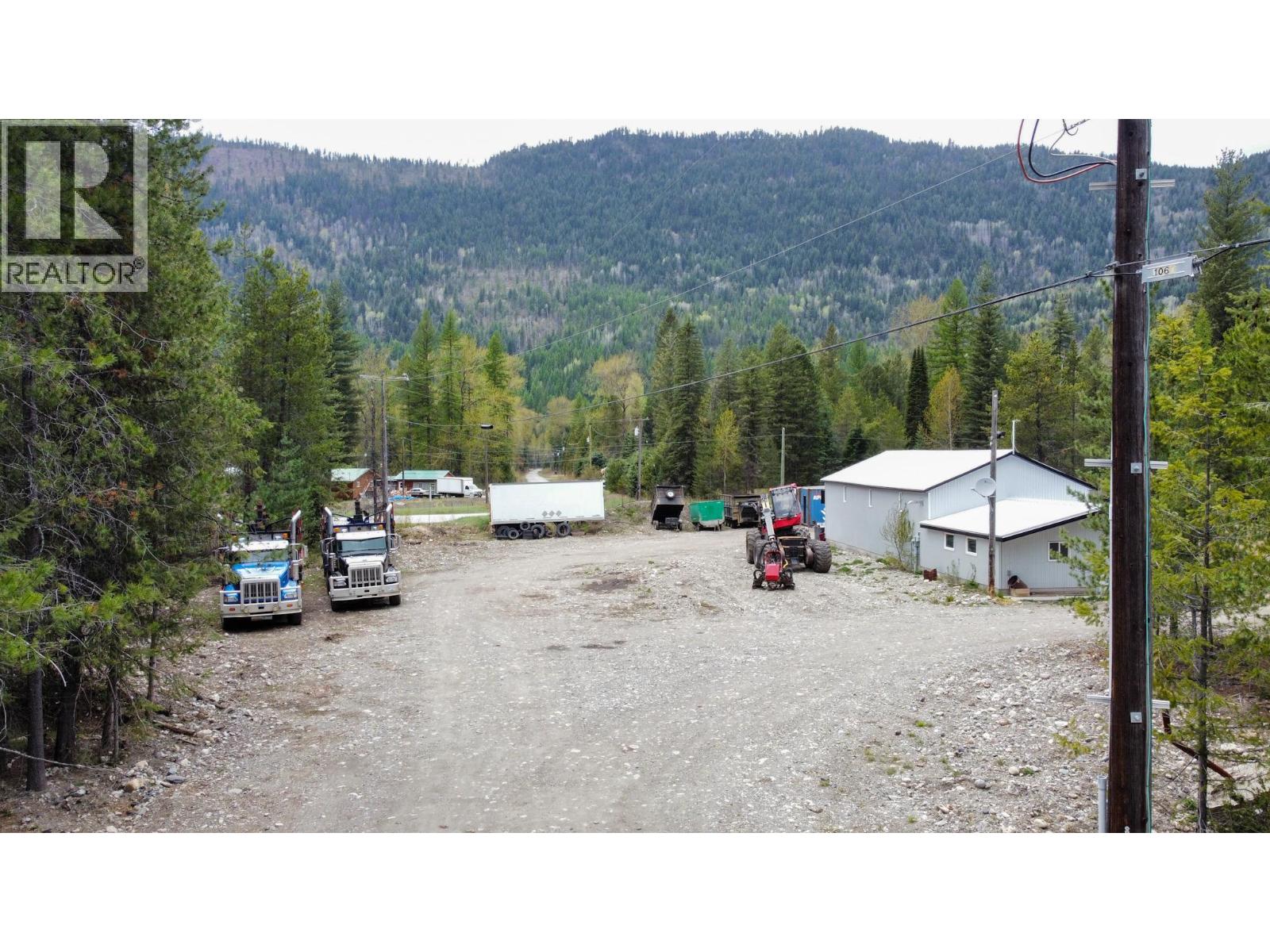 1978 Airport Road, Salmo, British Columbia  V0G 1Z0 - Photo 30 - 10392690