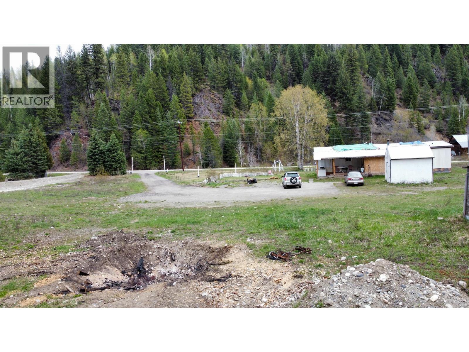 1978 Airport Road, Salmo, British Columbia  V0G 1Z0 - Photo 34 - 10392690