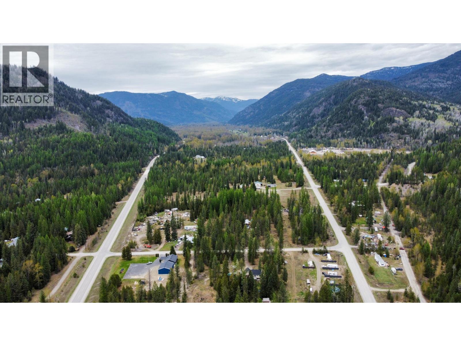 1978 Airport Road, Salmo, British Columbia  V0G 1Z0 - Photo 7 - 10392690