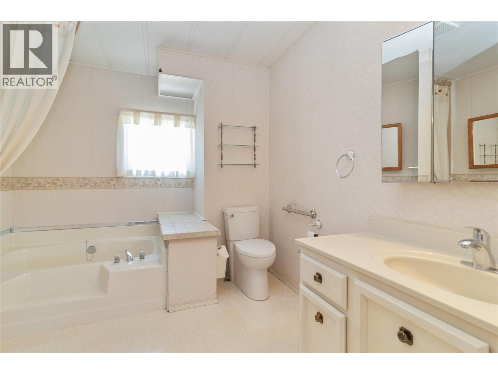 2098 Boucherie Road Unit# 44, West Kelowna, British Columbia  V4T 2A5 - Photo 25 - 10392656