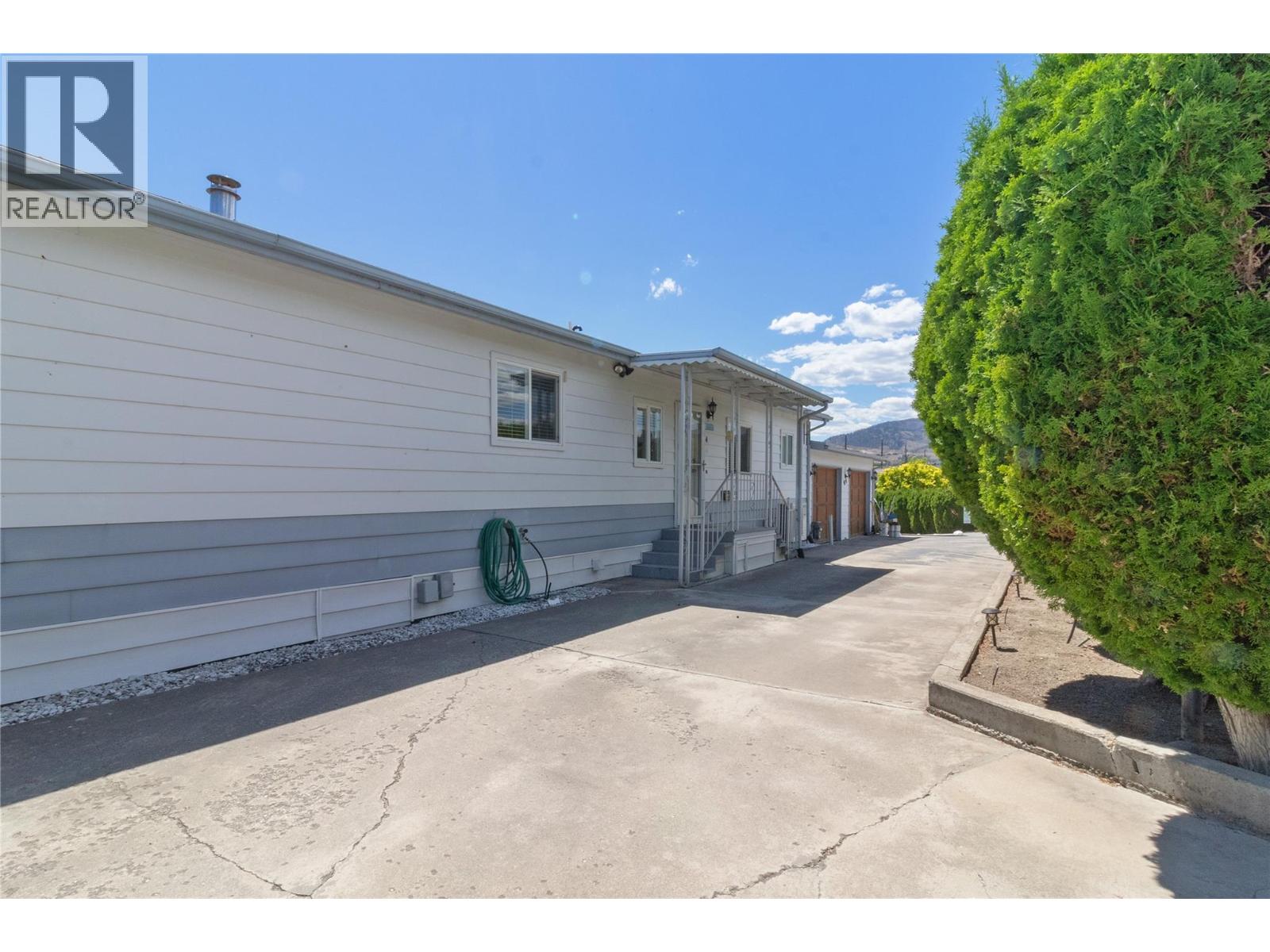 2098 Boucherie Road Unit# 44, West Kelowna, British Columbia  V4T 2A5 - Photo 4 - 10392656