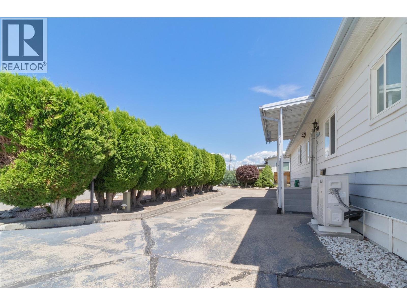 2098 Boucherie Road Unit# 44, West Kelowna, British Columbia  V4T 2A5 - Photo 5 - 10392656