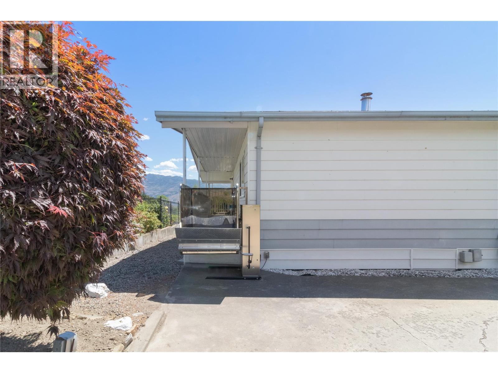 2098 Boucherie Road Unit# 44, West Kelowna, British Columbia  V4T 2A5 - Photo 6 - 10392656