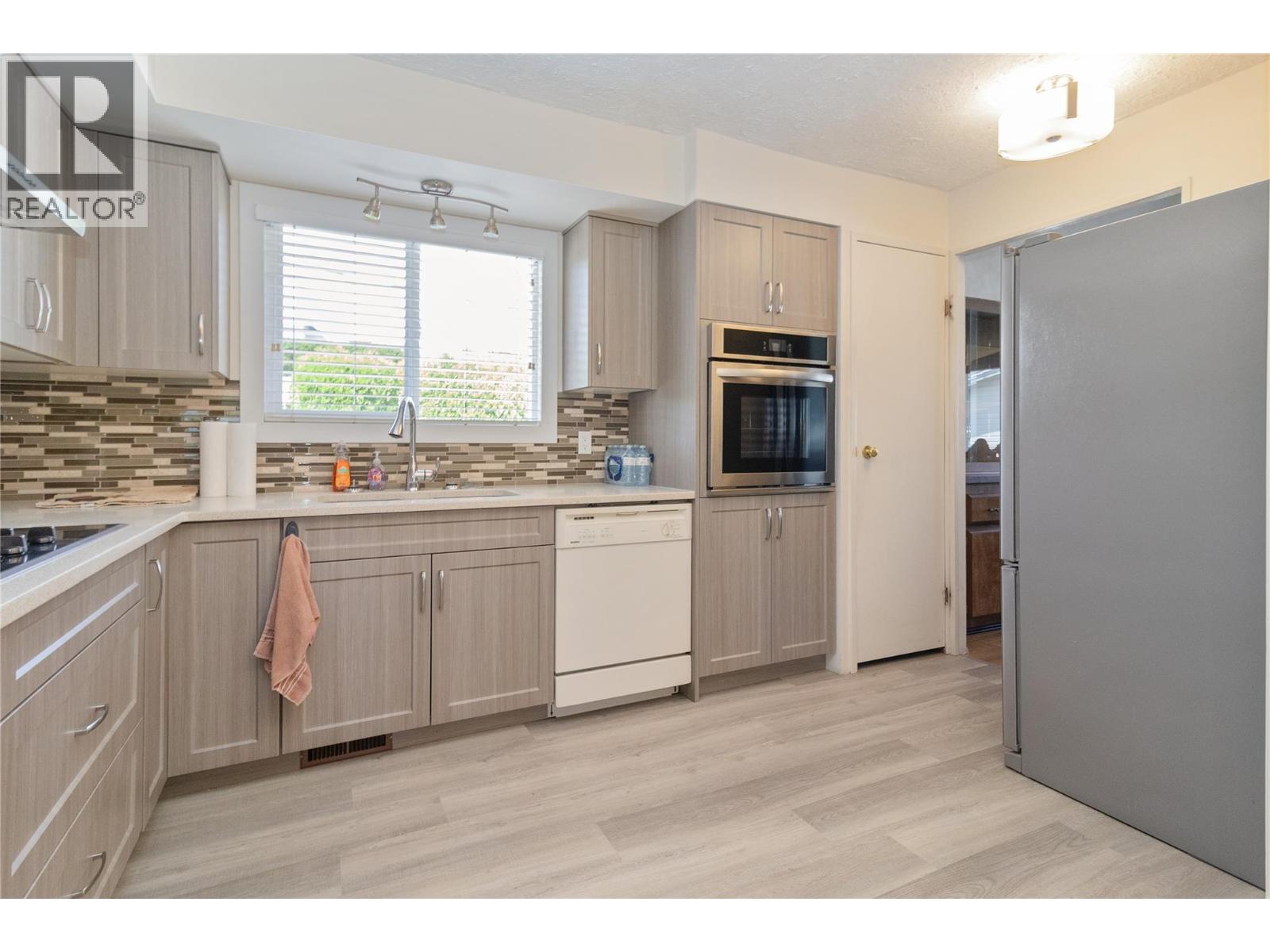 2098 Boucherie Road Unit# 44, West Kelowna, British Columbia  V4T 2A5 - Photo 8 - 10392656