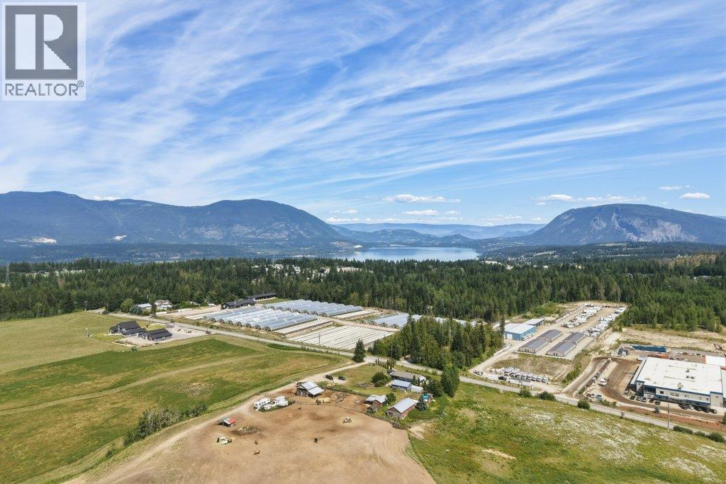 3580 20 Avenue Se, Salmon Arm, British Columbia  V1E 1X9 - Photo 2 - 10391610